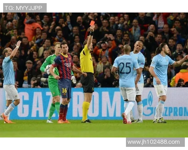 欧冠决赛场地风波温布利草坪质量引发球员集体不满与吐槽